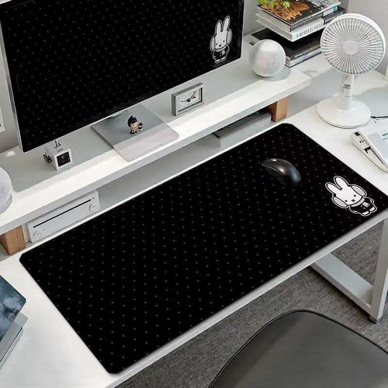 Schattig Miffy Konijn Grote Mu - Office Furniture Brands recensie en prijs
